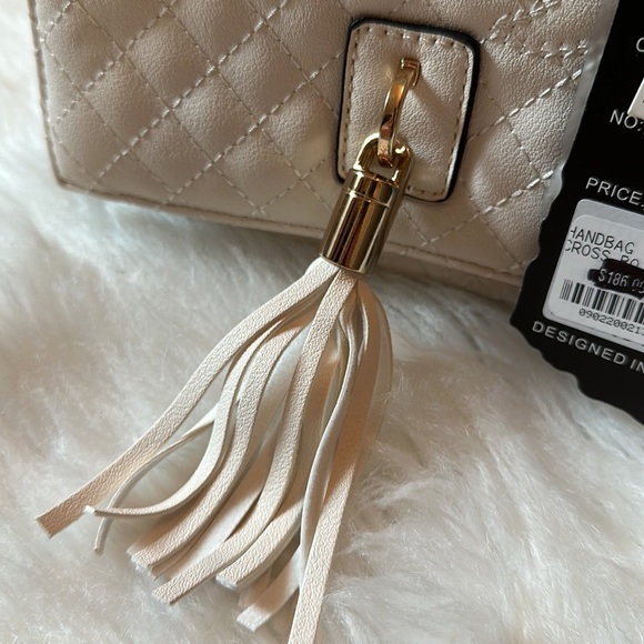 NWT Ruby Collection Cream Quilted Crossbody Handbag! - Picture 11 of 11